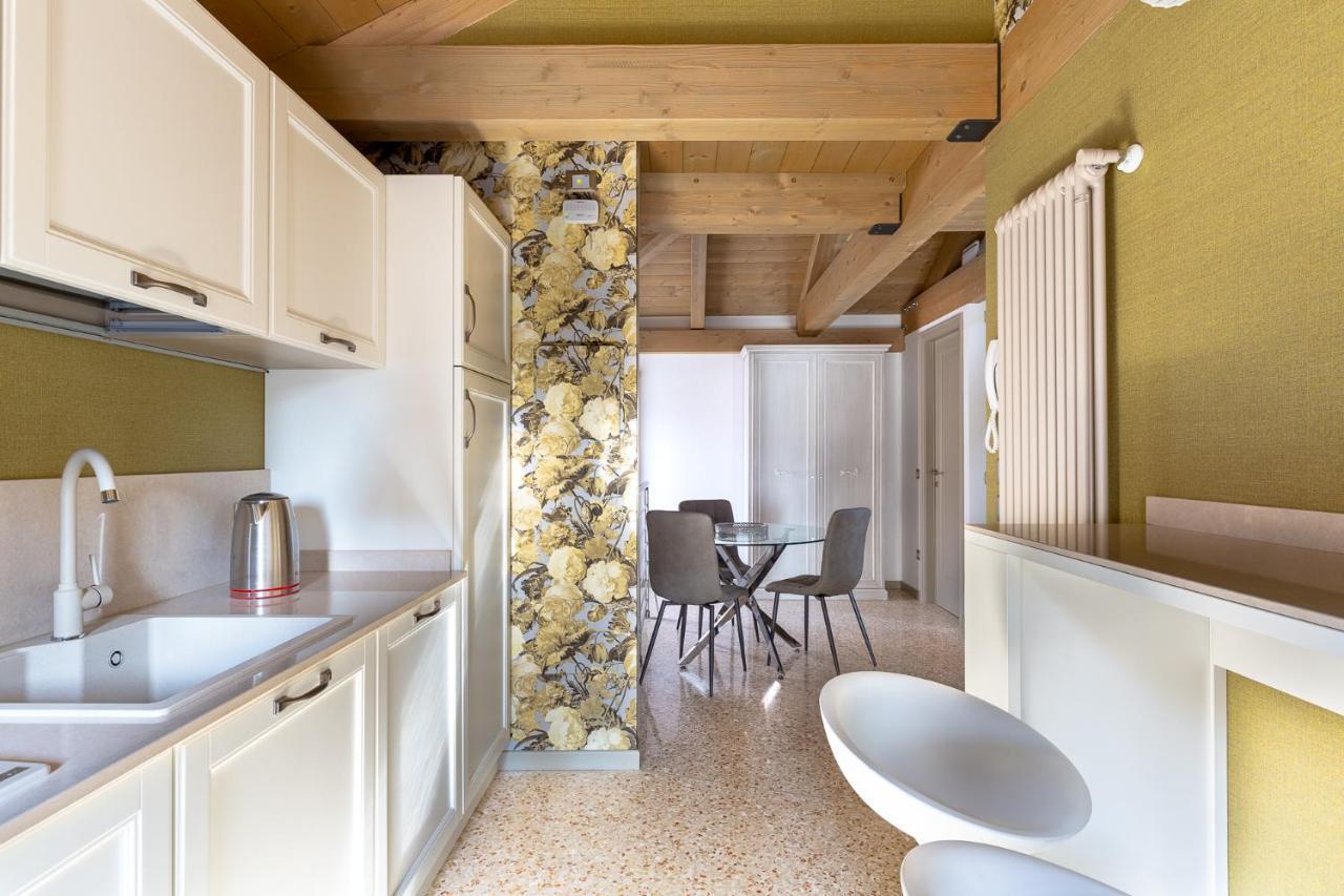 Ca' Cappello Venice Apartment 2 With Canal View エクステリア 写真