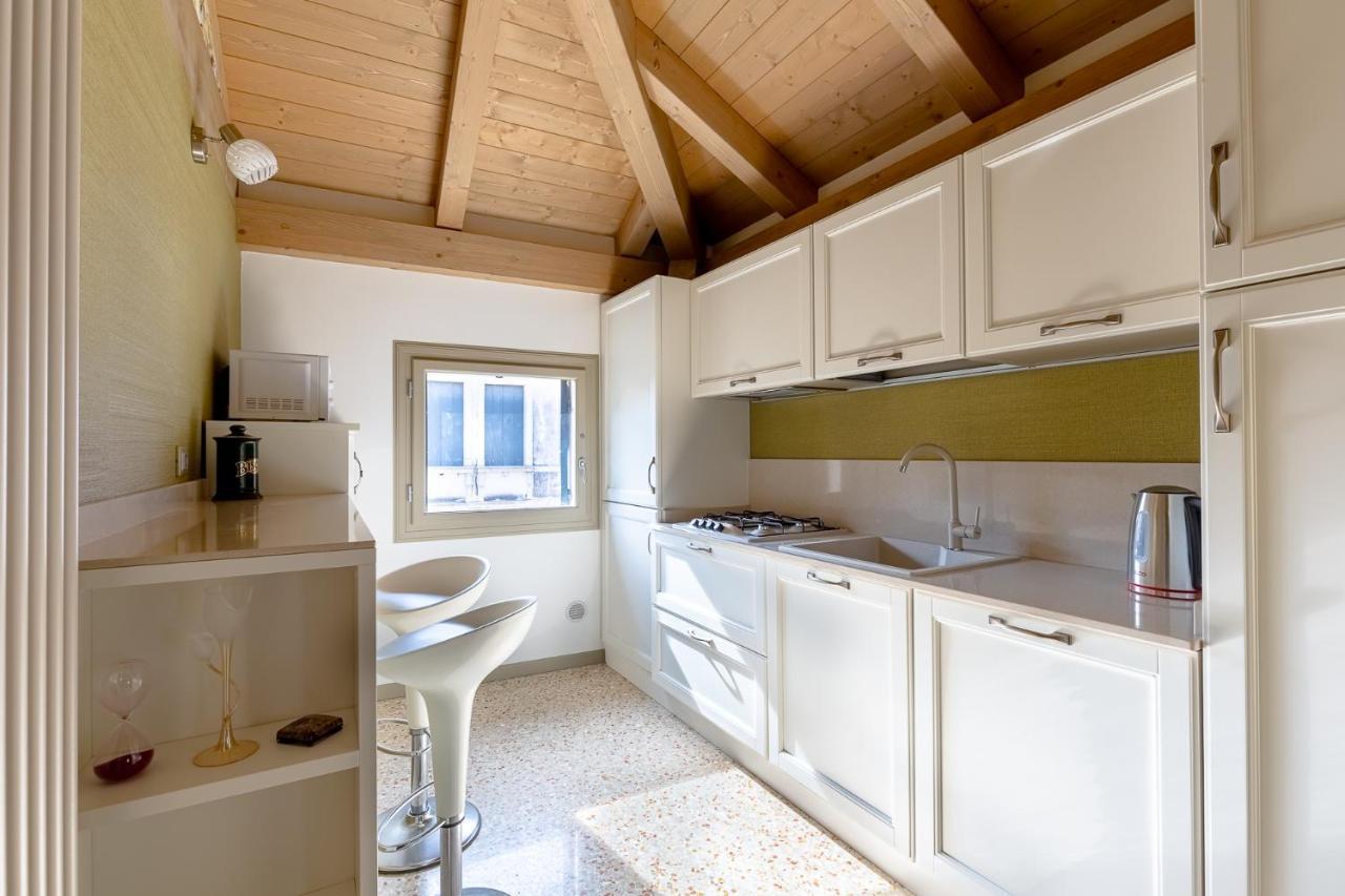 Ca' Cappello Venice Apartment 2 With Canal View エクステリア 写真
