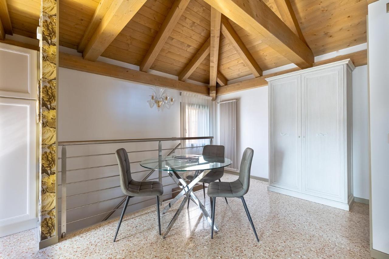 Ca' Cappello Venice Apartment 2 With Canal View エクステリア 写真