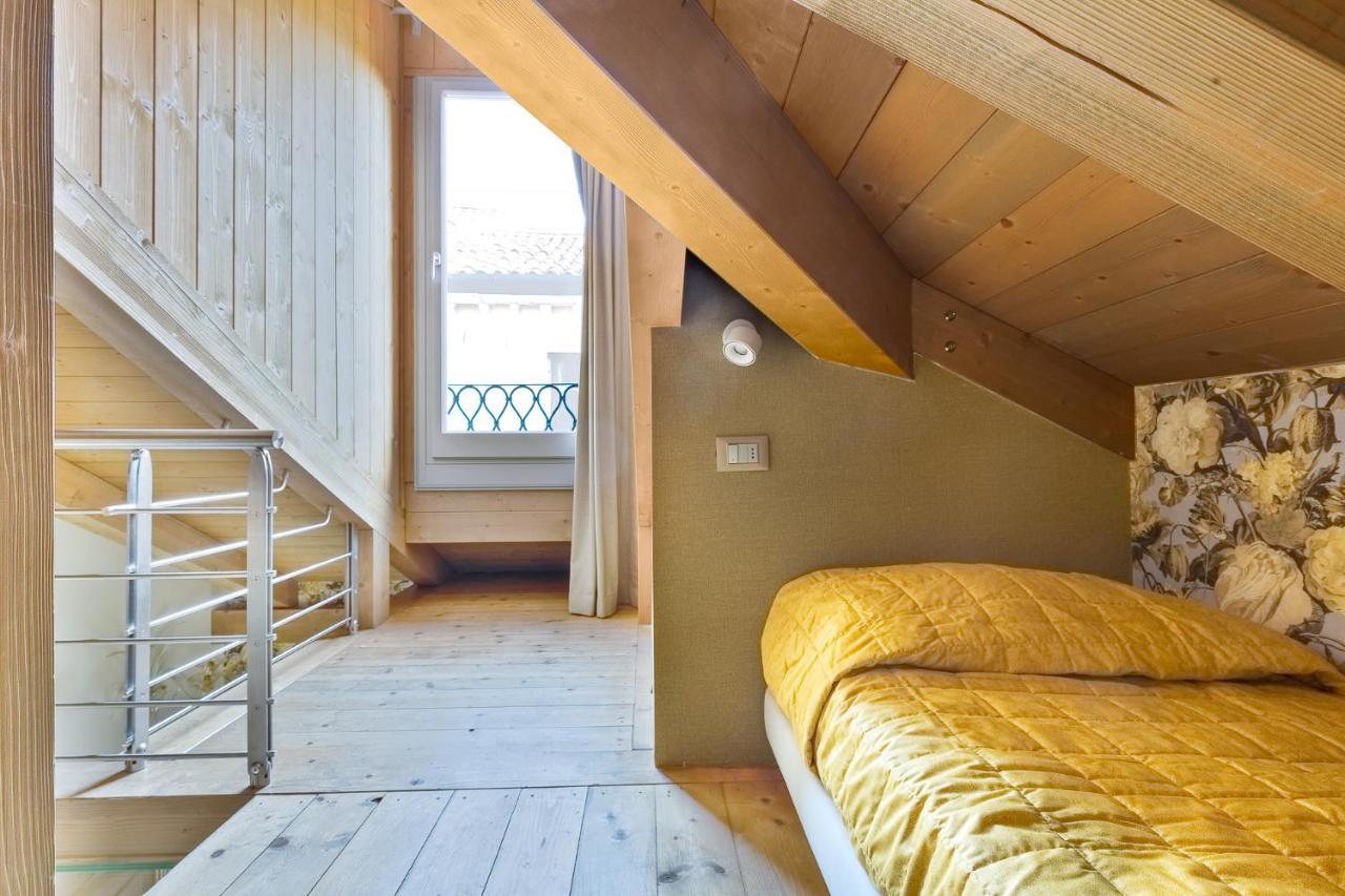 Ca' Cappello Venice Apartment 2 With Canal View エクステリア 写真