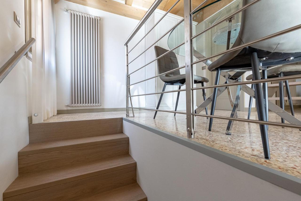 Ca' Cappello Venice Apartment 2 With Canal View エクステリア 写真